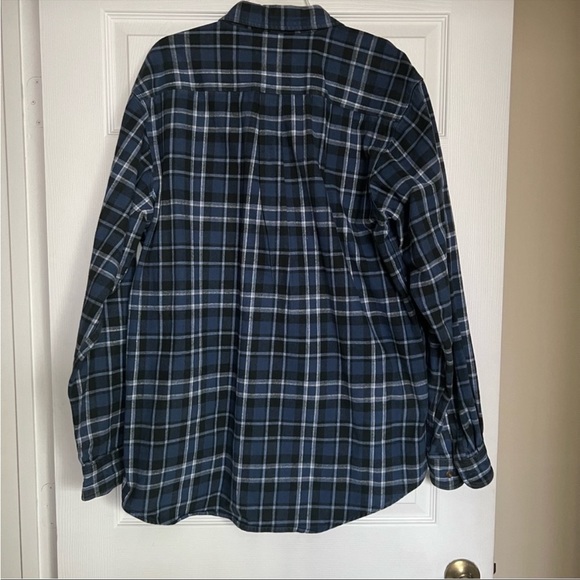 CARHARTT blue plaid flannel long sleeve work button up shirt men’s size XL - Picture 2 of 3